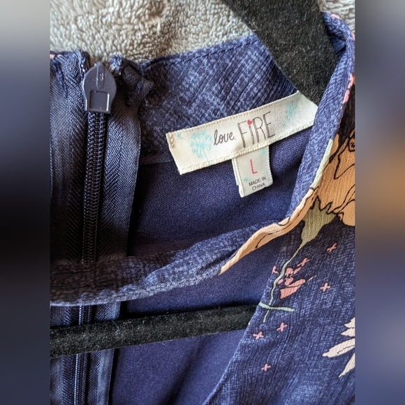 Navy midi dress size large - Picture 3 of 3